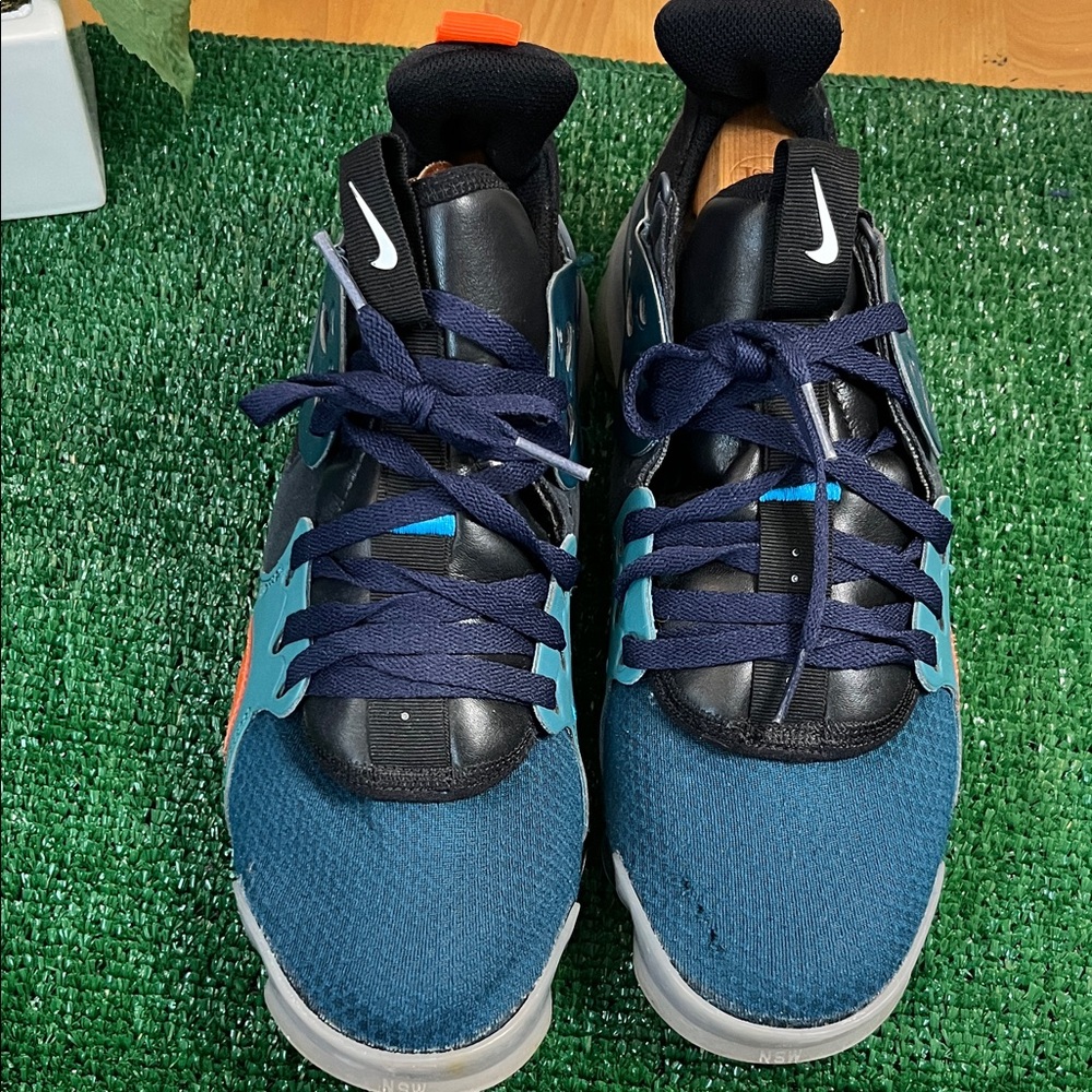 Nike  Men's Vapor Max D/MS/X& Athletic Sneakers